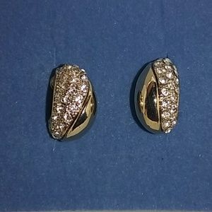 AVON GOLDTONE PAVE SWIRL CLIP EARRINGS ~ NIB